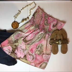 Strapless shirt, bandeau top with flowy bottom